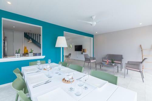 Villas Rock & Beach