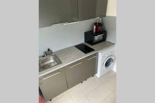 Apartamento Charmant Studio �quip� Climatis� 100m Plage Du Diamant