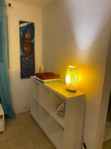 Hostal Location Bas De Maison