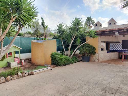 Spacious Villa With Large Private Pool And Incredible Views
