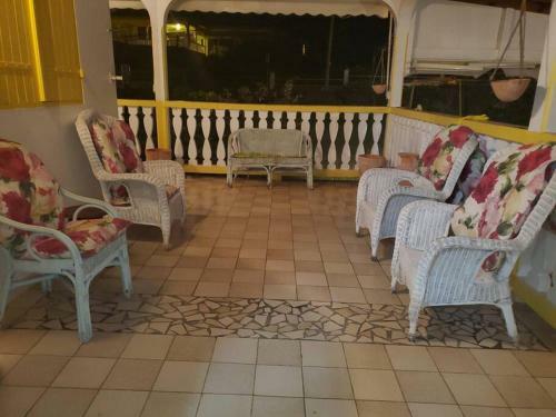 Superbe Bungalow de 3 Cac Entre Plage Et Montagne!