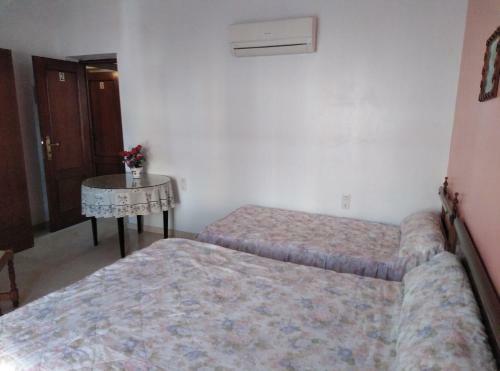 Hostal Pensi�n Larra