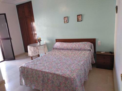 Hostal Pensi�n Larra