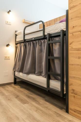 Four Rooms Hostel