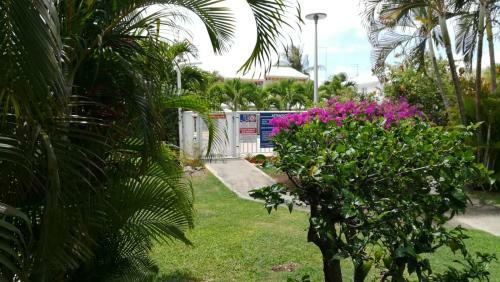 Apartamento Marina de Saint-fran�ois: Studio Avec Piscines