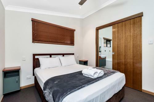 Big4 Airlie Cove Resort & Caravan Park