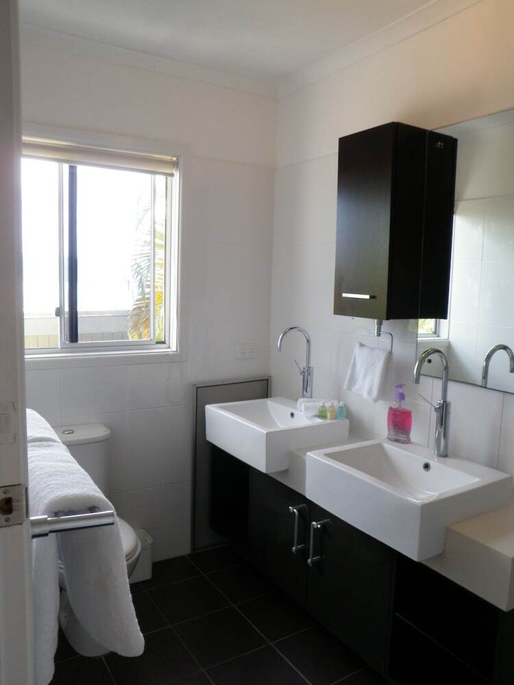 Aparthotel Airlie Apartments