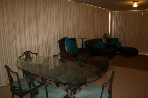 Aparthotel Kings Row Apartments