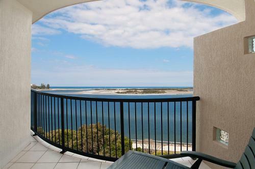 Apartamentos Windward Passage