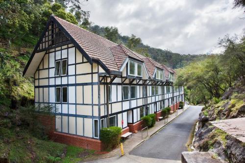 Hostal Jenolan Caves House