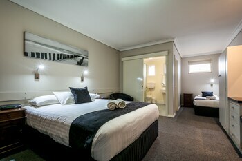 Ace Motor Inn