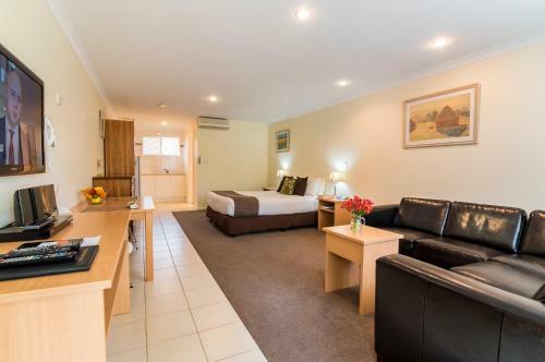Emu Point Motel