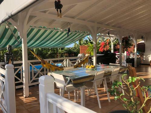 Bed & Breakfast D�sir Tropical