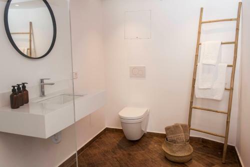 Curolla Petit Hotel
