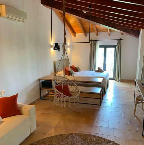 Curolla Petit Hotel