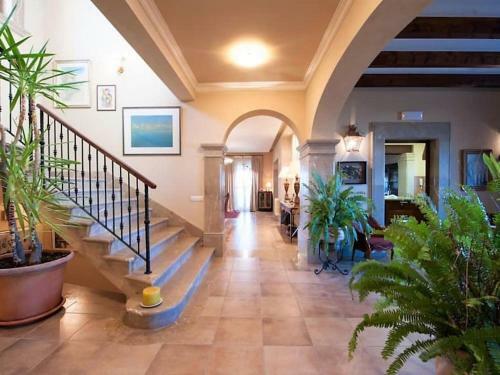 Luxury Villa In Manacor With Private Swimming Pool