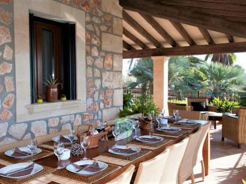 Luxury Villa In Manacor With Private Swimming Pool