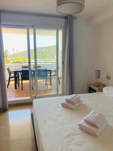 Amphora Beach 2 Bed Apartment
