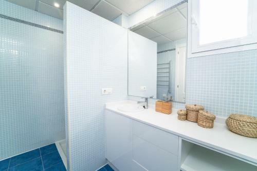 Apartamento Duquesa Dreams - 2 Bed/2 Bath Apt With Panoramic Golf Course And Mountain View