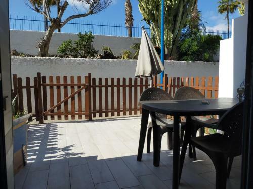Playmar Blue Bungalow