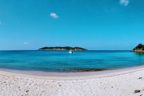 Apartamento Romantic 1br Condo & Private Pool @sapphire Beach IX