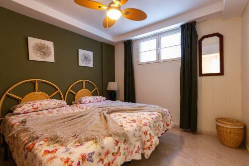 Sea Edge Friendly Villa