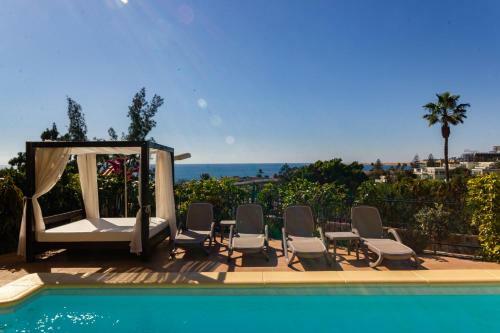 Sea Edge Friendly Villa