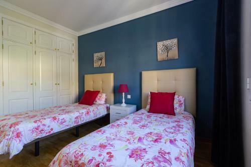 Sea Edge Friendly Villa