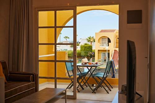 Stylish Apartment Tisalaya 40 By Pride Properties