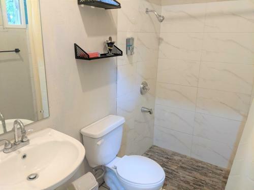 Apartamento Modern Kingston 2br 2bth Near Airport