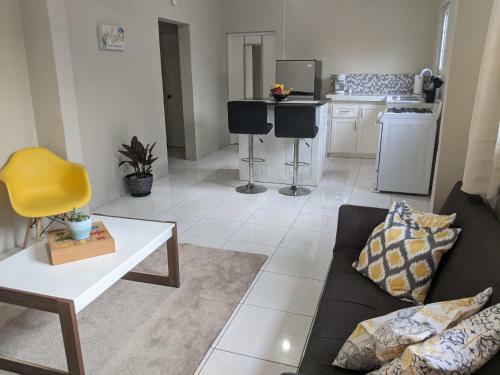 Apartamento Modern Kingston 2br 2bth Near Airport