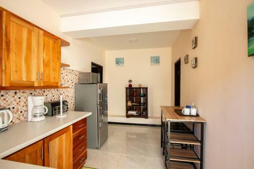 876 Ja Oasis & Hideaway - By Kingston Airport