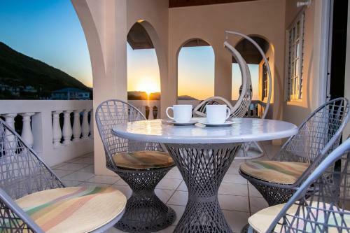 876 Ja Oasis & Hideaway - By Kingston Airport