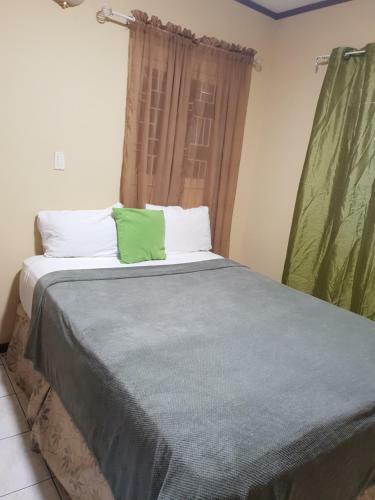 Hostal Kool Runnings Guest House