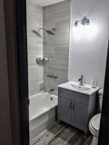 Apartamento Kingston Quiet Retreat 3 Bedroom 3 Bath