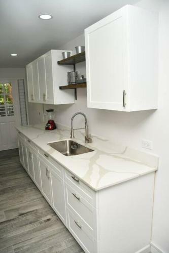 Apartamento Kingston Quiet Retreat 3 Bedroom 3 Bath