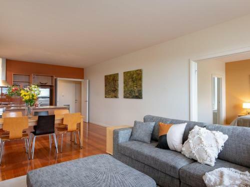 Queensberry Springs Villas 1