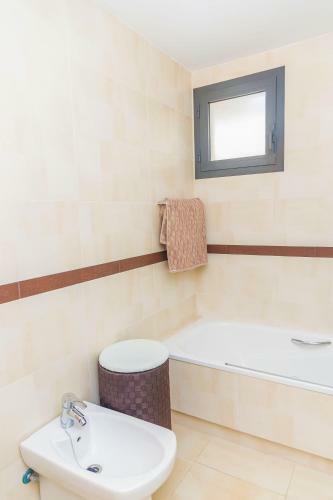 Apartamento New 2br 2ba Fully Equipped - Alamar La Cala