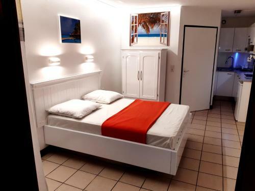 Apartamento Studio Climatis� - Piscine-plage - 1 � 2 Personnes