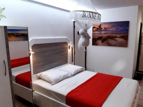 Apartamento Studio Climatis� - Piscine-plage - 1 � 2 Personnes
