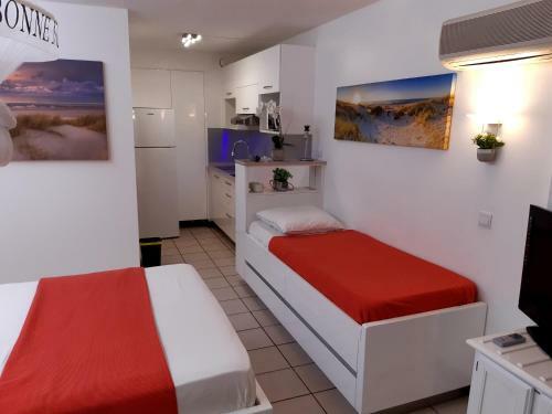 Apartamento Studio Climatis� - Piscine-plage - 1 � 2 Personnes