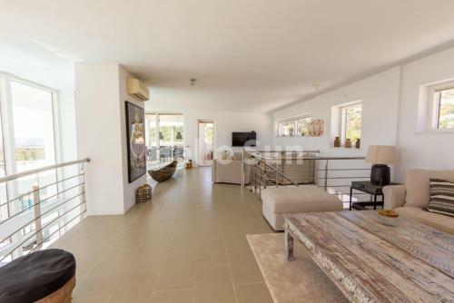 41-villa Casablanca With Stunning Views In Mijas!