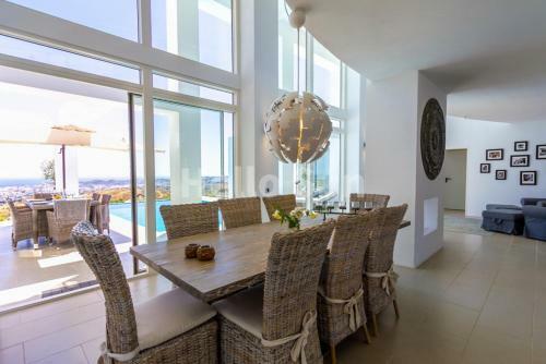 41-villa Casablanca With Stunning Views In Mijas!