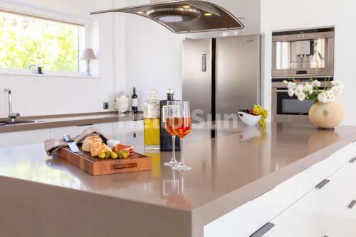 41-villa Casablanca With Stunning Views In Mijas!