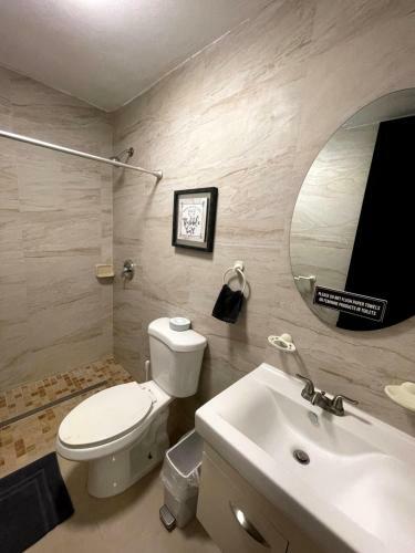 Newly Renovated House With Jacuzzi And Terrace