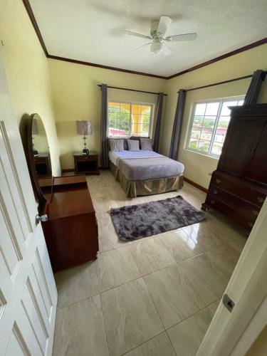 2-bed Apartment Drax Hall Ocho Rios AC And Wifi