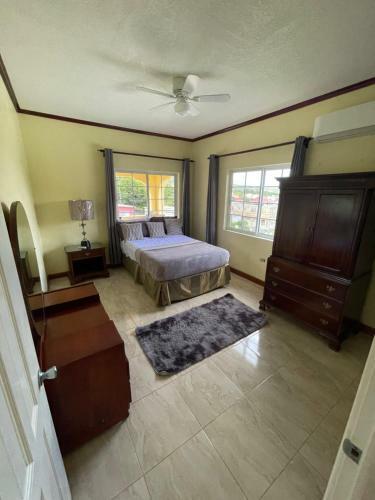 2-bed Apartment Drax Hall Ocho Rios AC And Wifi