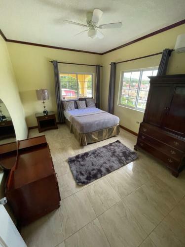 2-bed Apartment Drax Hall Ocho Rios AC And Wifi