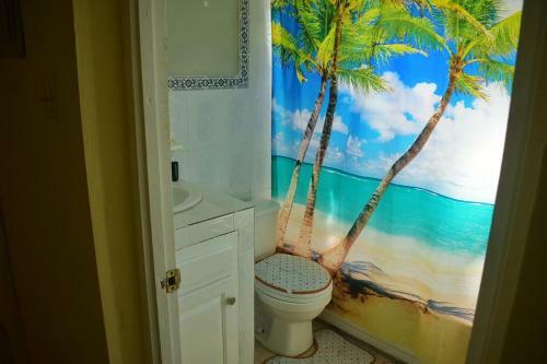 Private Bedroom -unity Villa Ac/wifi/near Beach/kingsize Bed