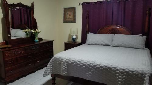 Ava's Getaway, 3bed, Ac, Wifi